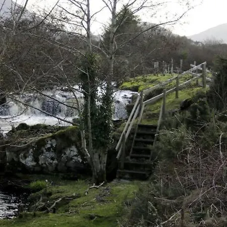 Baile Go Deo. * فلاكارّاغ